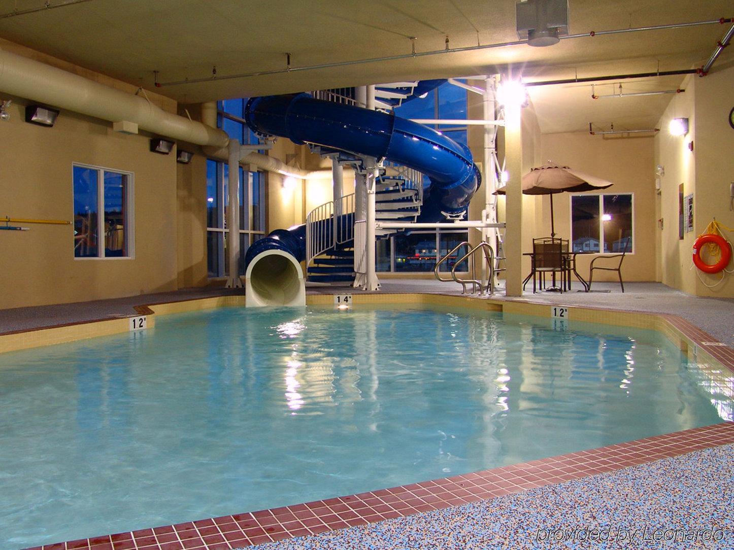Holiday Inn Express Hotel & Suites-Hinton By Ihg Einrichtungen foto